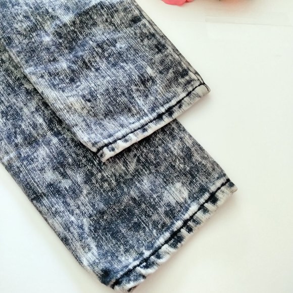 Acid Wash Twelve K Womens Destroyed Jeans - Picture 15 of 15